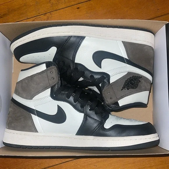 Jordan | Shoes | Im Selling Air Jordan Retro High Og | Poshmark